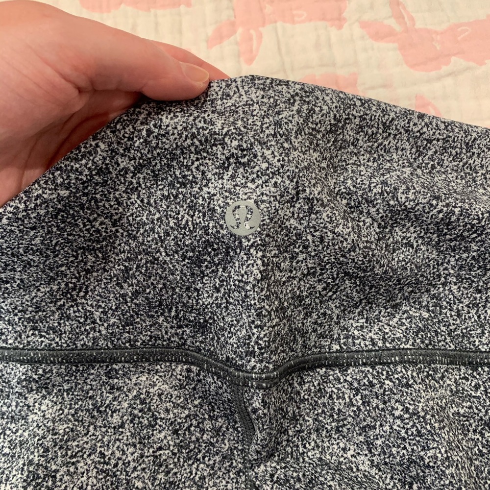 Lululemon yoga pants